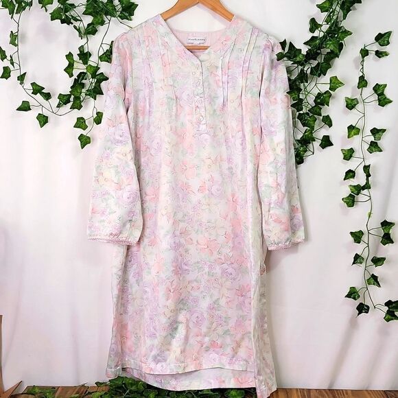 Miss Elaine. Vintage Night Gown. Floral with Lace Trim. Size Medium - Picture 1 of 8
